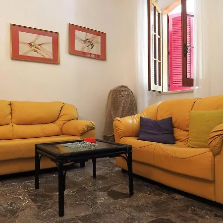 Leda Villa