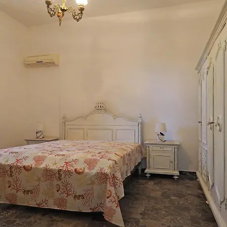 Leda Villa